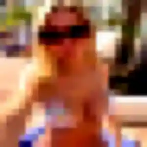 Laura, fille de 21 ans cherche rencontre libertine à Ancenis-Saint-Géréon