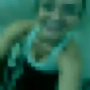 Découvre Giulia, 27 ans à Andrésy en privé