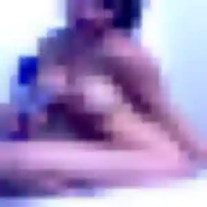 Brune, 41 ans, en ligne à Annemasse pour un rencontre libertine