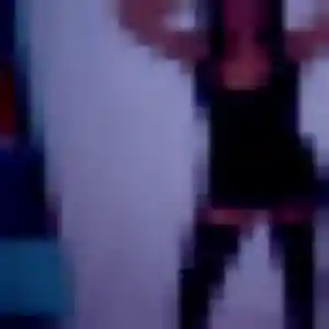 Aisha, 19 ans, connectée à Arbent pour un rencontre libertine
