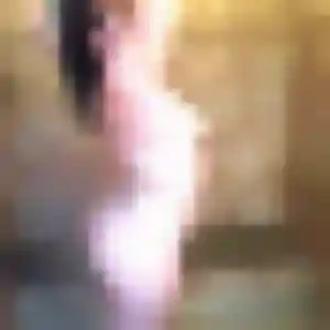 Elvire, 37 ans, en ligne à Arradon pour une rencontre coquine