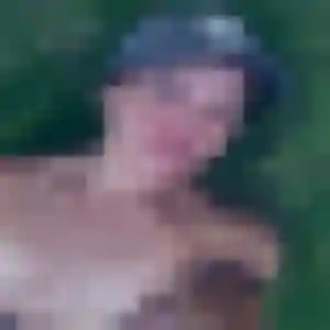 Eleonore, 30 ans, connectée à Artigues-près-Bordeaux pour une rencontre coquine