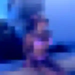 Mathilde (30 ans) à Auray attend un rencontre libertine rapidement