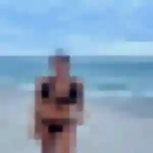 Pauline, femme de 22 ans propose rencontre libertine à Bages