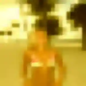 Flavia, fille de 31 ans propose rencontre libertine à Beaumont-lès-Valence