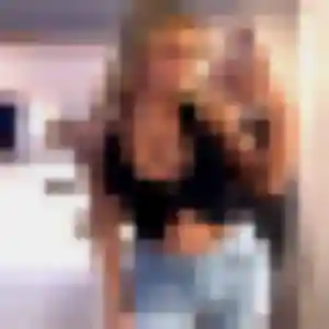 Luna de Bellevigne-en-Layon, 37 ans - rencontre libertine discret
