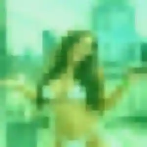 Anne-Charlotte, 20 ans, dispo pour rencontre libertine à Bonson