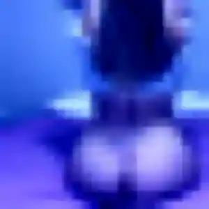Jade (22 ans) à Bonson attend une rencontre rapidement