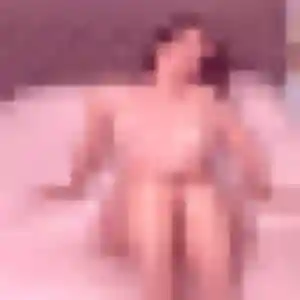 Karine (26 ans) à Chabeuil propose un rencontre libertine ce soir