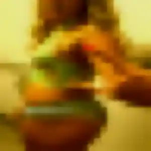 Berengere, femme de 26 ans propose rencontre libertine à Chambray-lès-Tours