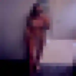 Photo de Estee à Chartres (22 ans) - rencontre libertine gratuit