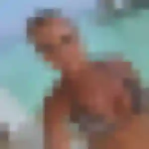 Profil de Flore à Corps-Nuds (24 ans) - rencontre libertine discret