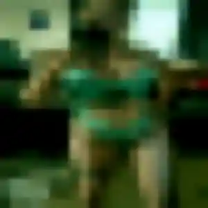 Photo perso de Celeste, 19 ans à Décines-Charpieu - rencontre sans lendemain