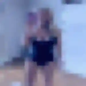 Profil de Adeline à Estrablin (21 ans) - rencontre libertine gratuit