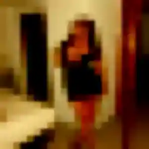 Maeva, femme de 25 ans propose rencontre libertine à Gorges