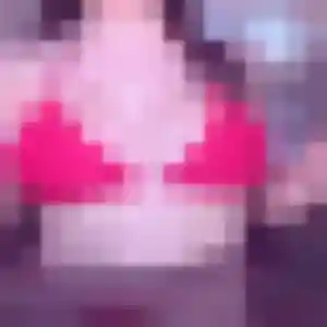 Geneve, 32 ans, disponible à Guérande pour un rencontre libertine