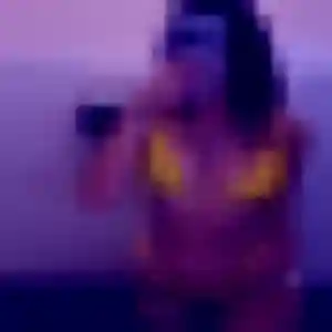 Leana, femme de 45 ans cherche rencontre libertine à La Chapelle-Saint-Ursin