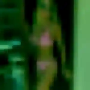 Rejoins Nina, 28 ans à La Gacilly en privé