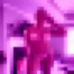 Anais, femme de 25 ans propose rencontre libertine à Labège