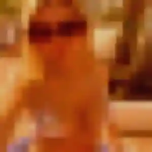 Rejoins Marion, 30 ans à Lardy en privé