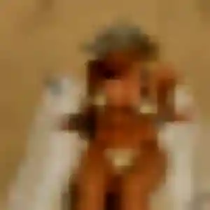 Daphne (27 ans) à Loperhet cherche une rencontre ce soir