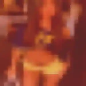 Cyrielle, 28 ans, connectée à Lozanne pour une rencontre coquine