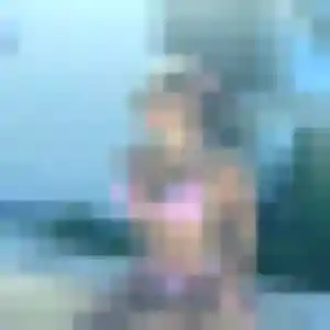 Rejoins Heloise, 26 ans à Merville en privé