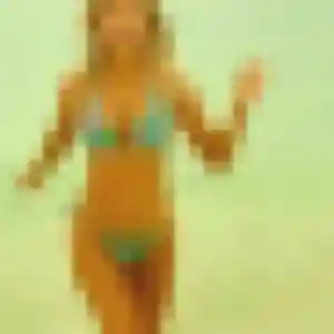 Découvre Henriette, 24 ans à Meximieux gratuitement
