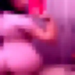 Lena (23 ans) à Milhaud propose une rencontre rapidement