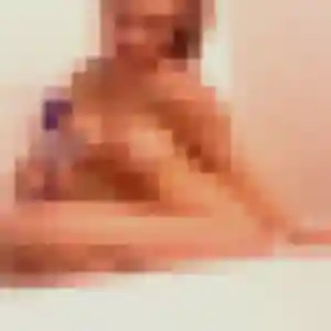 Profil de Yvonne à Montesquieu-Volvestre (22 ans) - rencontre libertine gratuit