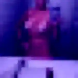 Josephine (30 ans) à Montréal-la-Cluse cherche un rencontre libertine maintenant