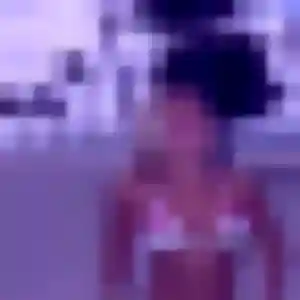 Emmanuelle, 42 ans, connectée à Montsûrs pour une rencontre coquine