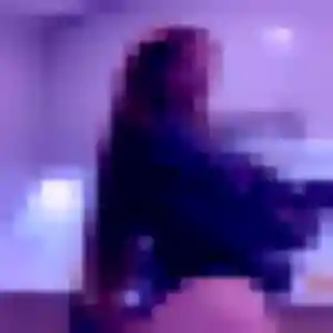 Wendy, fille de 19 ans propose rencontre libertine à Montussan