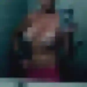 Photo privée de Victoire, 44 ans à Nanterre - rencontre sans lendemain