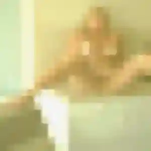 Photo de Isaure à Nazelles-Négron (45 ans) - rencontre libertine sans inscription