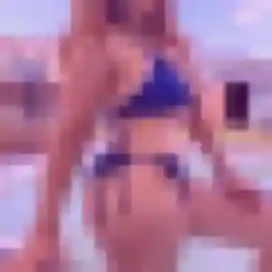 Agnes, fille de 19 ans propose rencontre libertine à Neuilly-Plaisance
