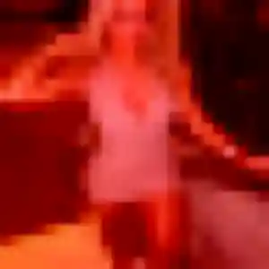 Vicky, femme de 21 ans cherche rencontre libertine à Ormes