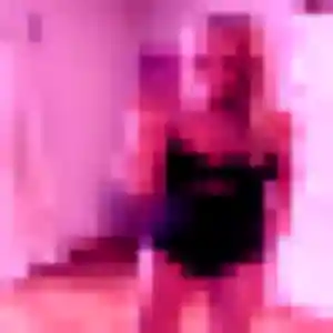 Anastasia, 19 ans, connectée à Paimpol pour une rencontre coquine