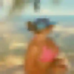 Brune, 23 ans, dispo pour rencontre libertine à Périgueux