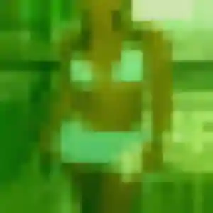 Photo sexy de Alix, 20 ans à Roscoff - plan discret