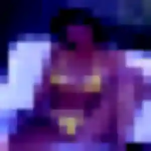 Emmanuelle (22 ans) à Roussillon cherche une rencontre rapidement