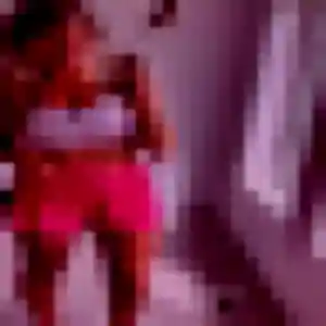 Contacte Tania, 27 ans à Rousson en privé