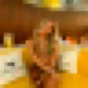 Jade, 37 ans, connectée à Saint-Erblon pour une rencontre coquine