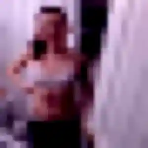 Lina, 28 ans, en ligne à Saint-Gildas-des-Bois pour une rencontre coquine