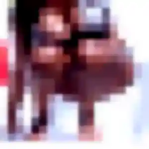 Découvre Josephine, 19 ans à Saint-Julien-les-Rosiers en privé