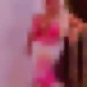 Contacte Helene, 22 ans à Saint-Martin-la-Plaine en t'inscrivant