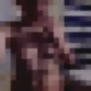 Oumaima, 24 ans, en ligne à Saint-Martin-la-Plaine pour une rencontre coquine