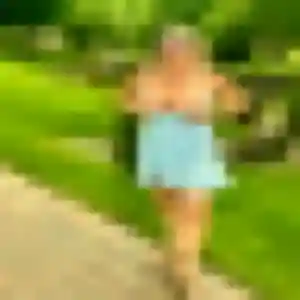 Découvre Sabine, 43 ans à Sathonay-Camp en privé