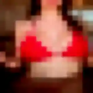 Photo de Romina à Sète (31 ans) - rencontre libertine discret