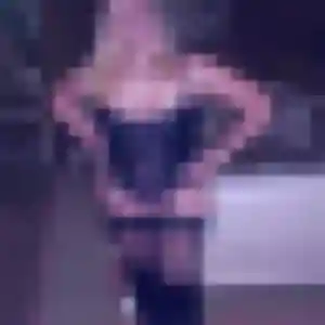 Ameline (19 ans) à Tence propose un rencontre libertine ce soir